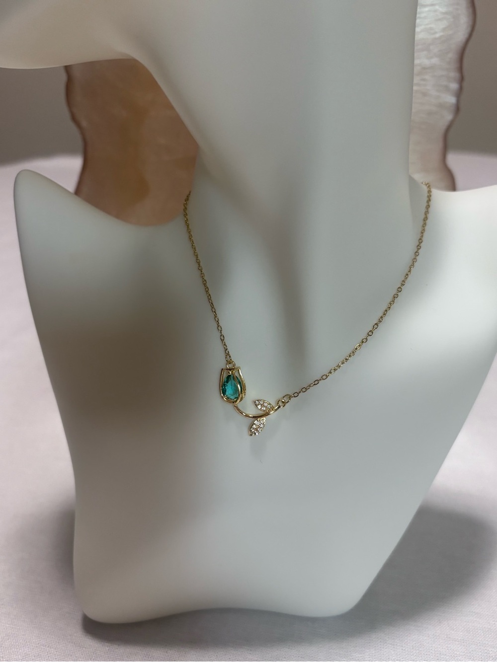 Gold Tulip Teardrop Green Crystal Necklace